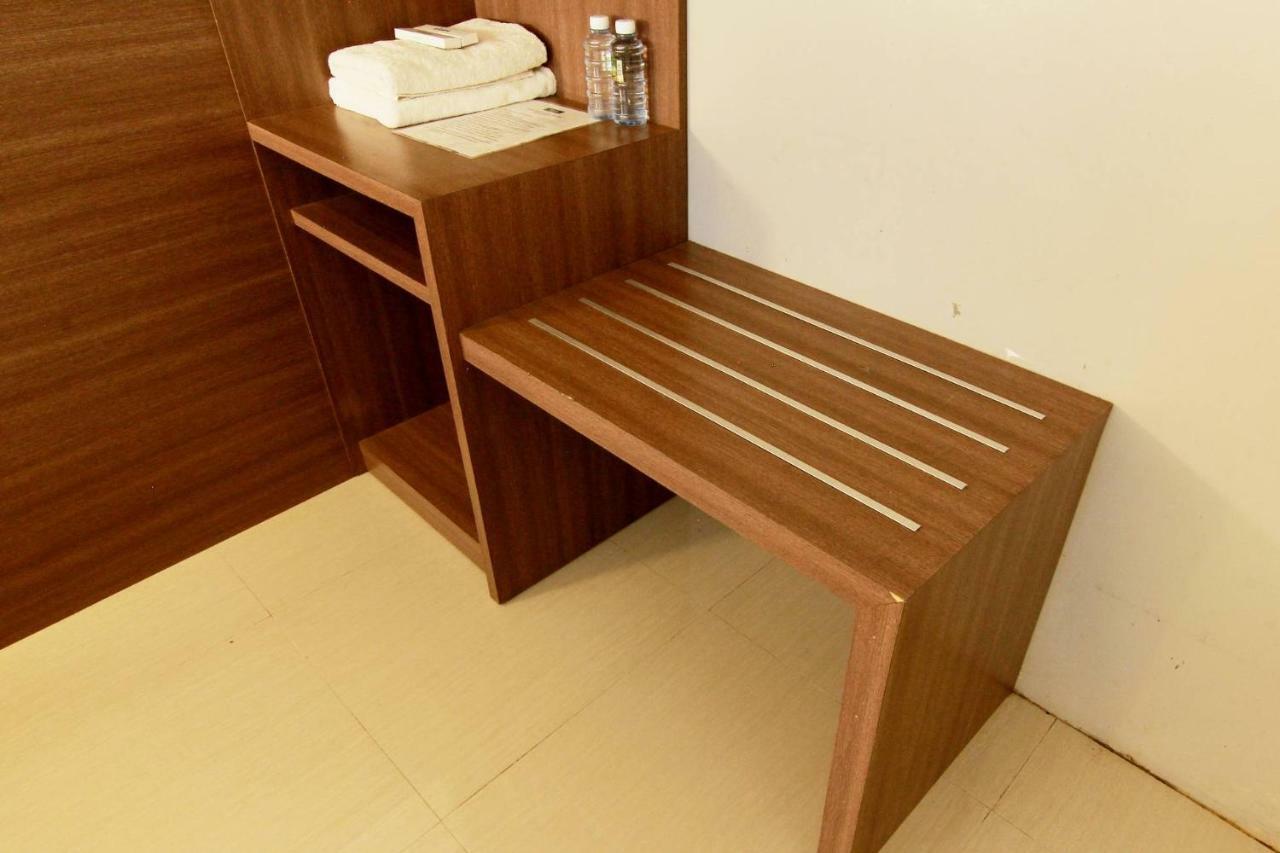 Alzara Hotel Syariah Wonosari Екстериор снимка