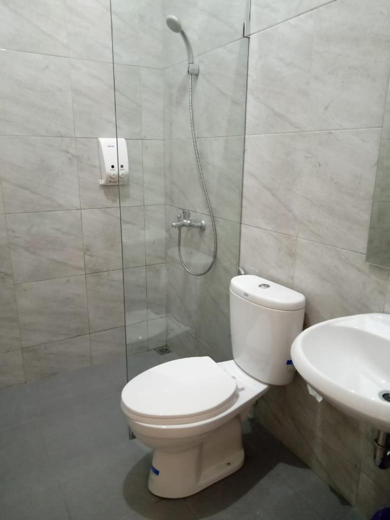 Alzara Hotel Syariah Wonosari Екстериор снимка