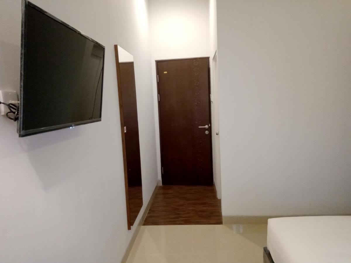 Alzara Hotel Syariah Wonosari Екстериор снимка